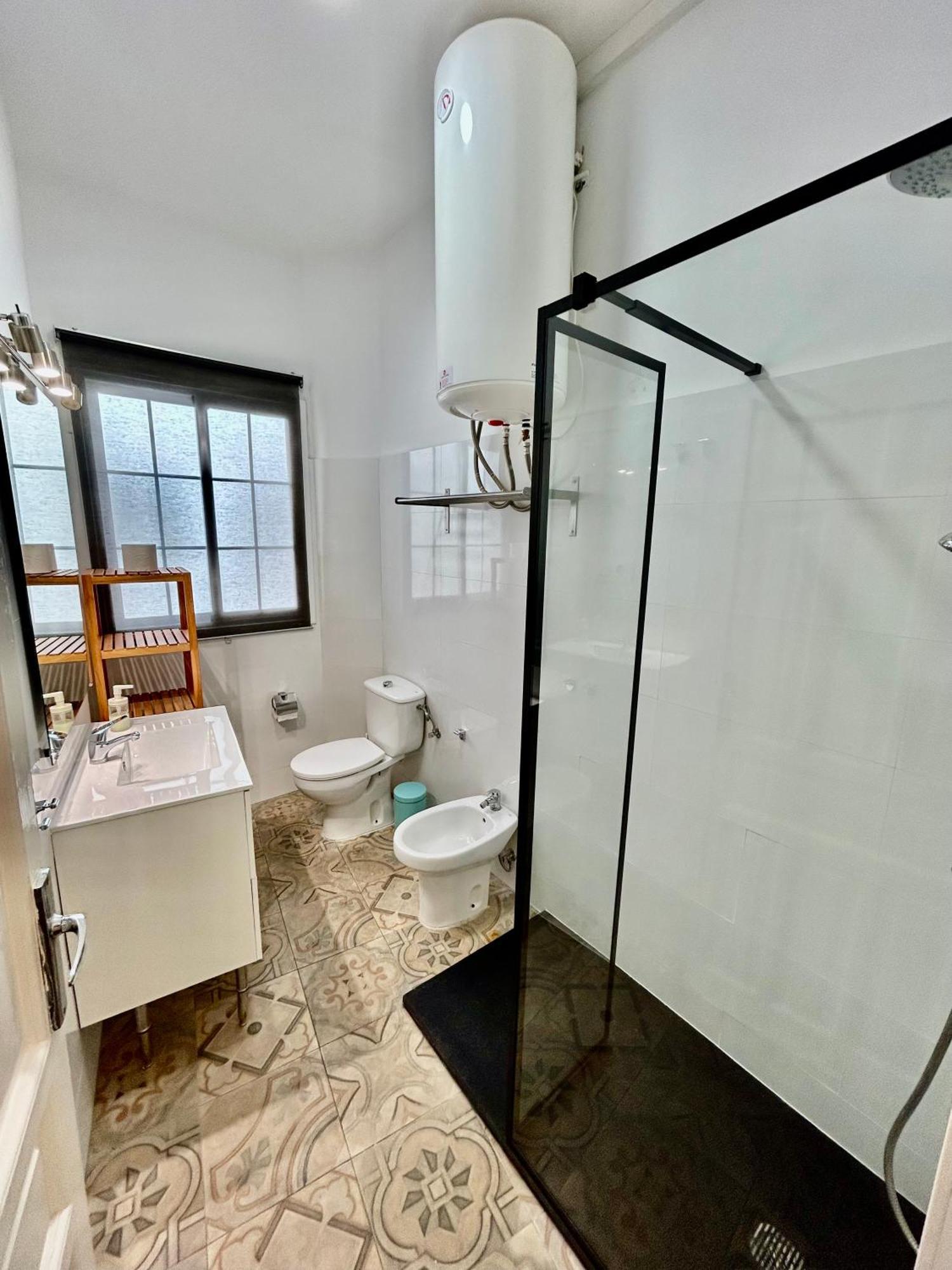 Acogedor Apt 8Pax 4Bdr 2Bth - Cozyhomesevilla1 Sevilha Exterior foto